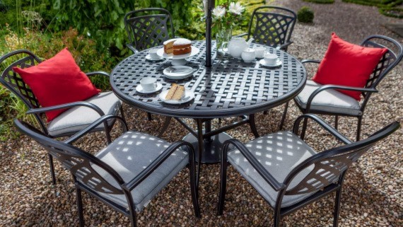 6 seater deals metal garden table