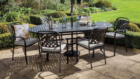 Hartman Hartman Berkeley 6 Seat Oval Garden Furniture Set