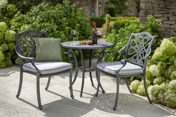 Hartman capri deals bistro set bronze